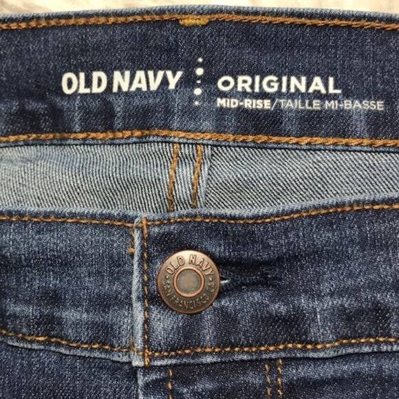 Old Navy Original Mid Rise Medium Wash Straight Leg Stretch Jean - Picture 9 of 10